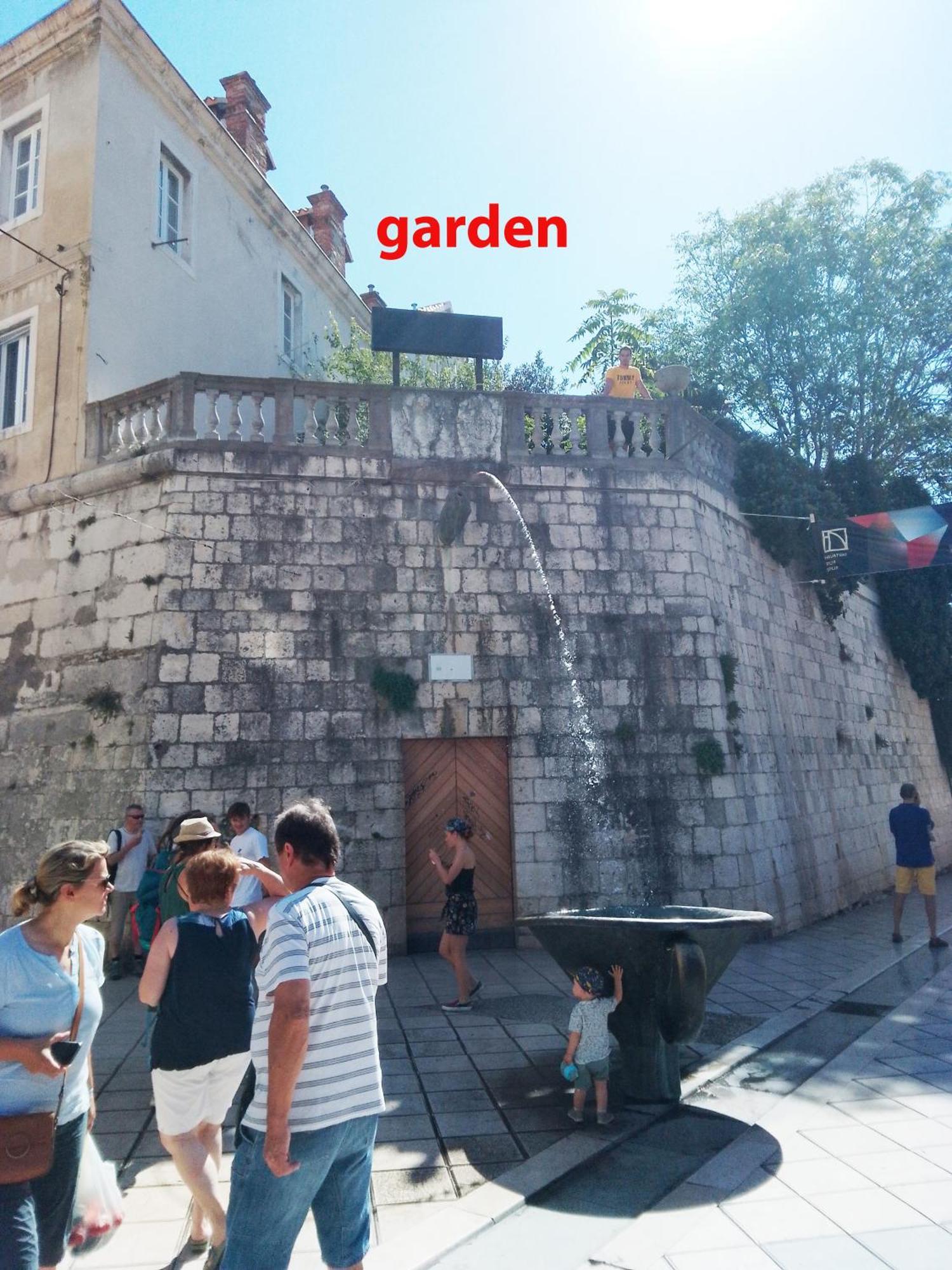 דירות ספליט Garden In The Center מראה חיצוני תמונה