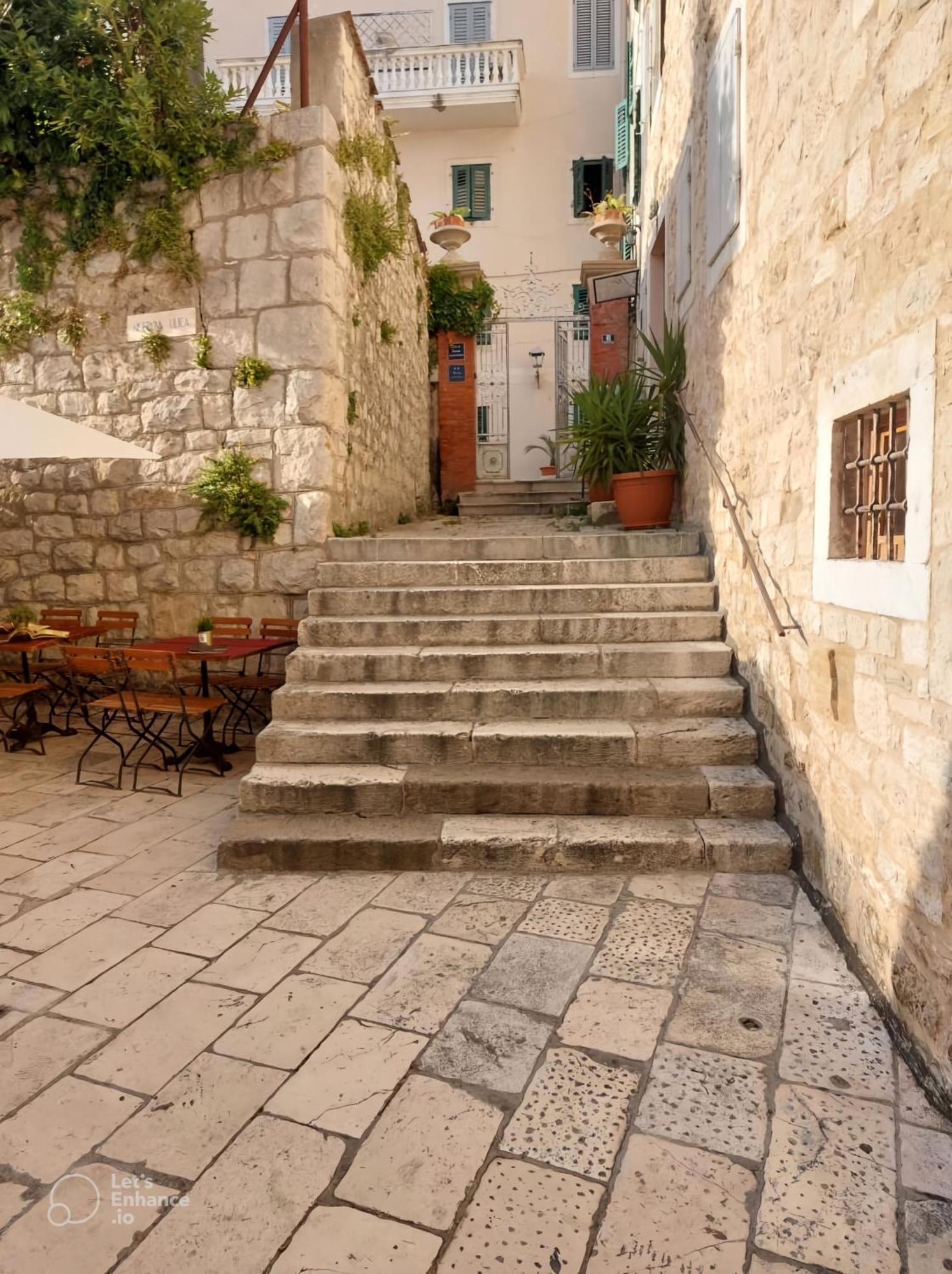 דירות ספליט Garden In The Center מראה חיצוני תמונה